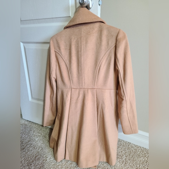 Womens BCBG coat - Picture 4 of 4